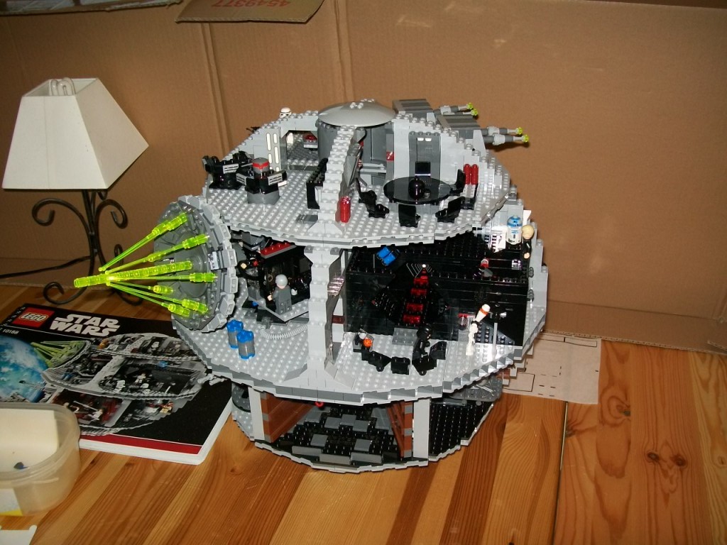 Lego Star Wars 10188 p11