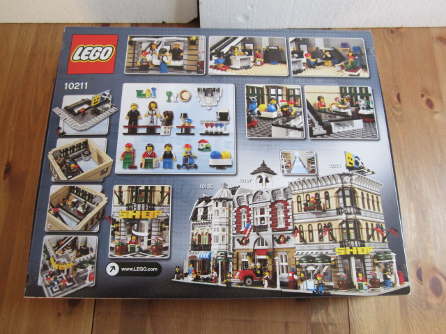 Lego 10211 p2