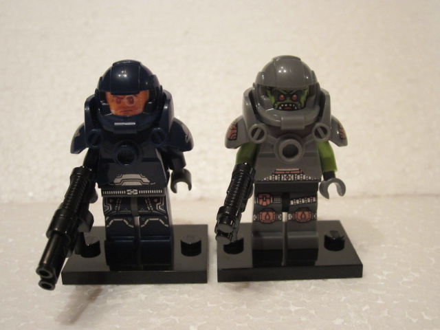 Minfig série 9 space ork space marine