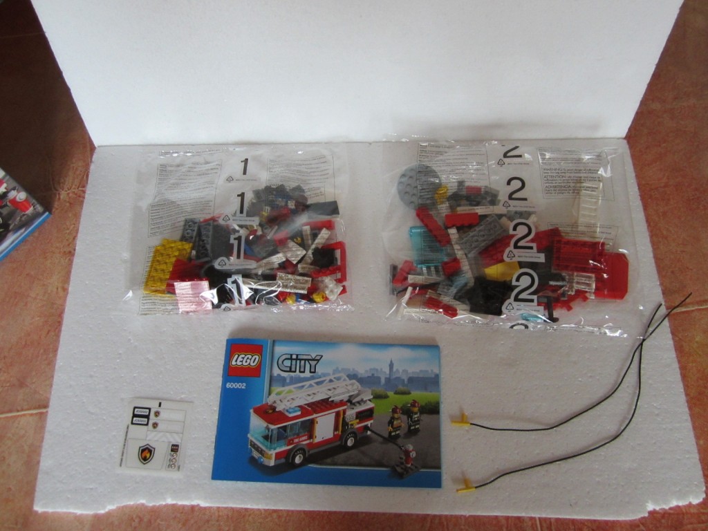 Lego city 60002 p4