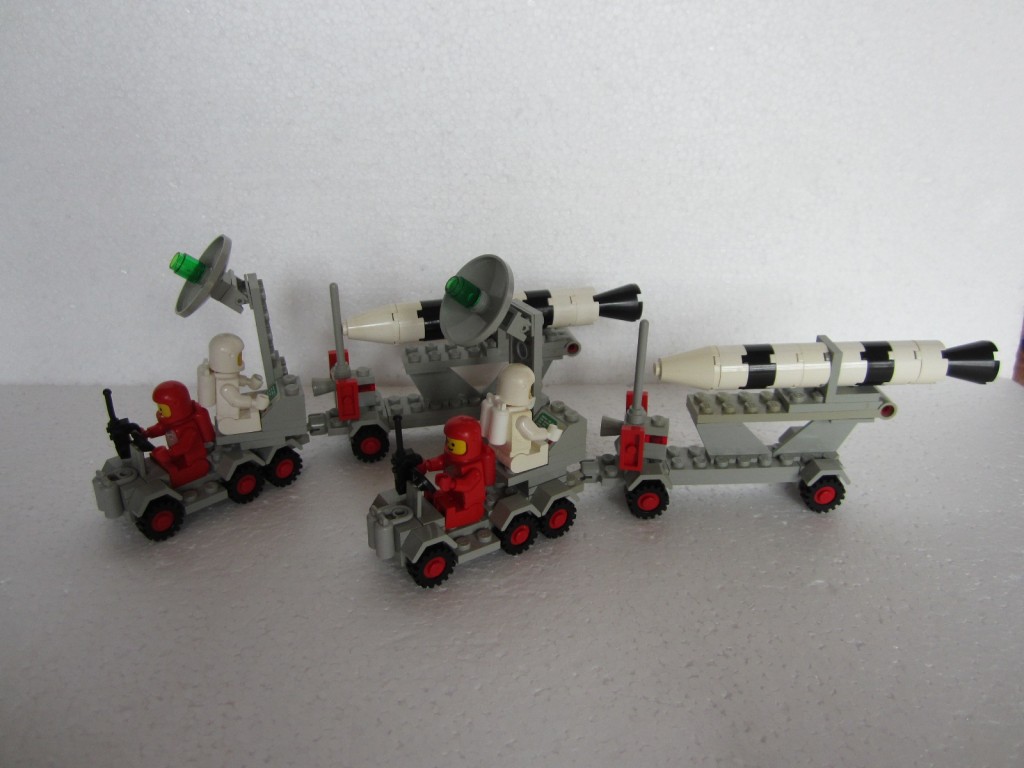Lego space 897 p13