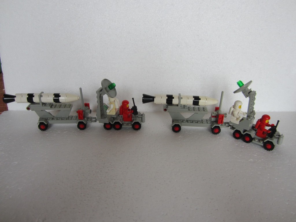 Lego space 897 p14